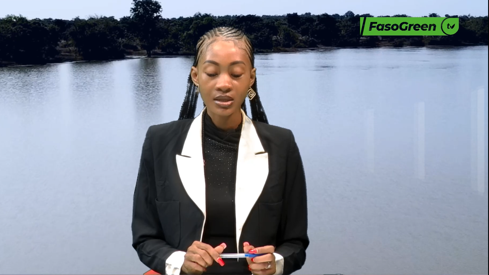 JT Retrouvez le journal de 18h45 avec Sara BOUGOUMA
