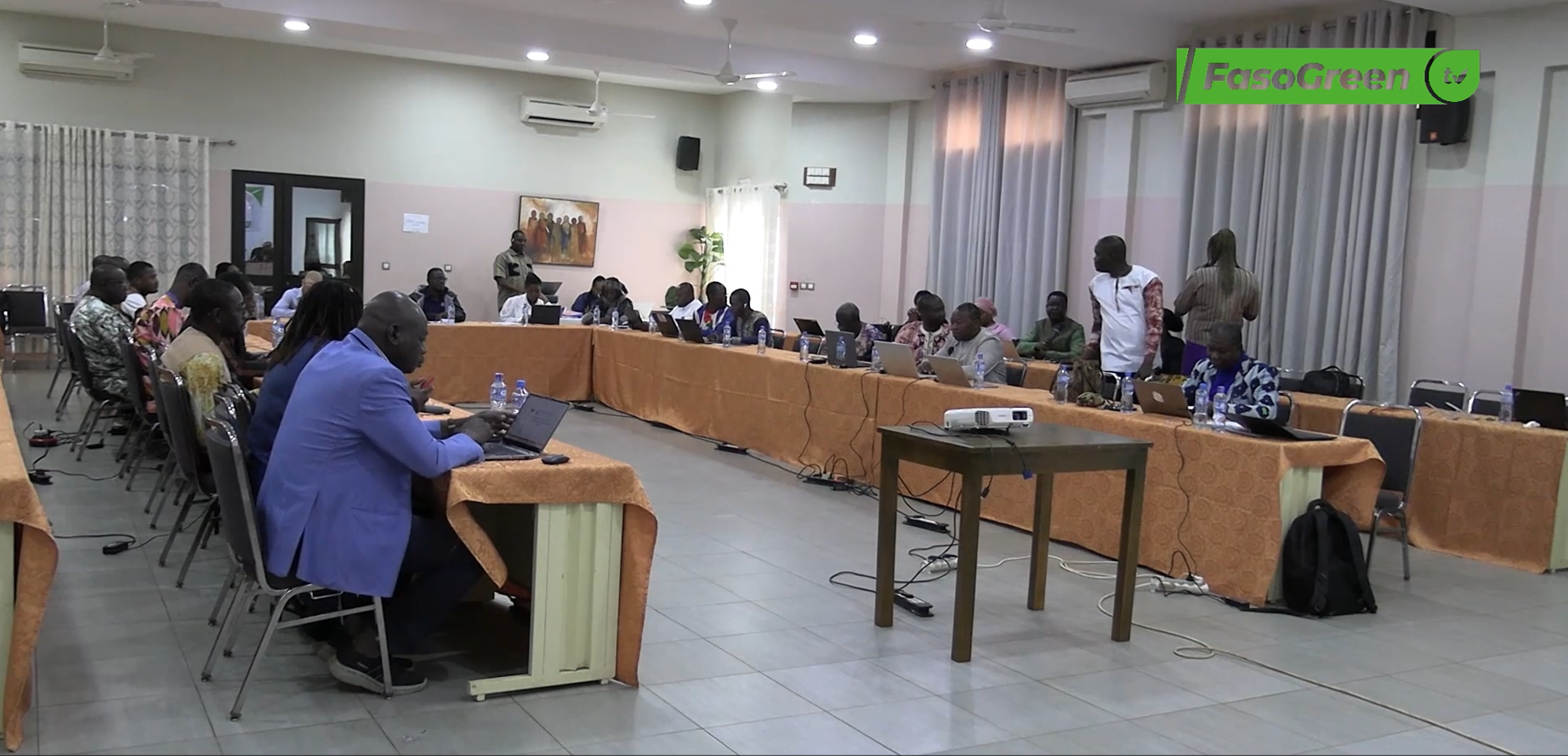 Contribution Déterminée au niveau National: le SPONG élabore un document de plaidoyer 1 CAP 3 Contribution Déterminée au niveau National: le SPONG élabore un document de plaidoyer