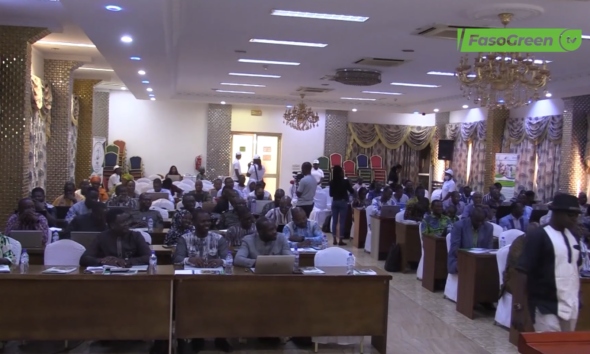 CAP 1 Mobilisation des ressources endogènes en matière de d'environnement : Le FIE tient un atelier de travail avec les acteurs nationaux