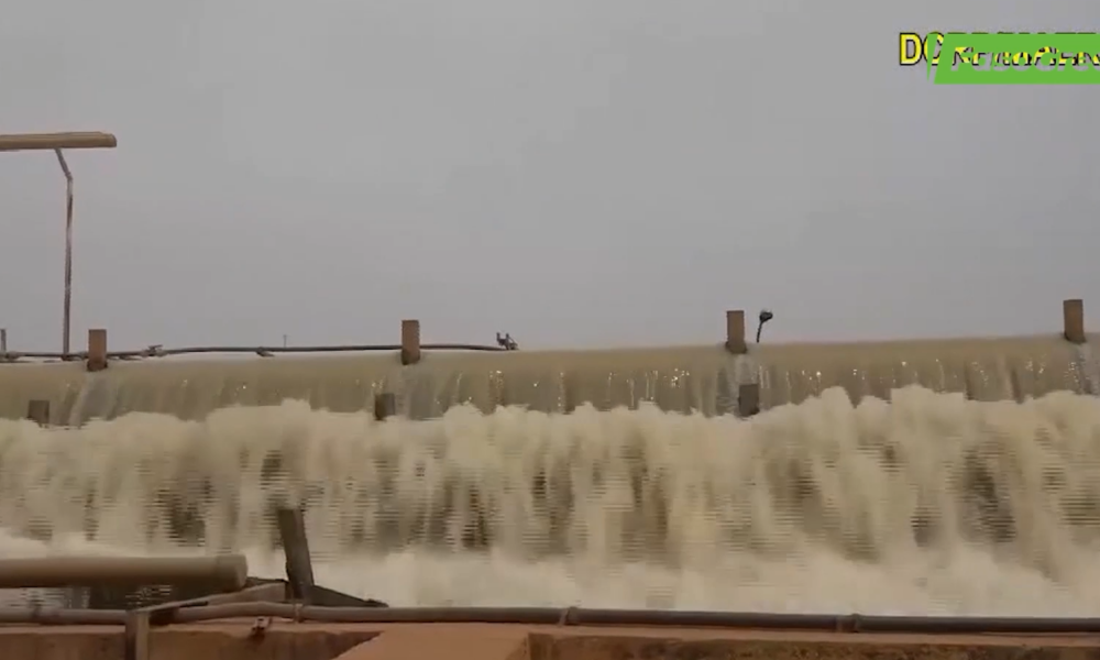 CAP1 1 Approvisionnement en eau potable : Le ministre d’État, ministre en charge de l’eau donne des instructions ferme