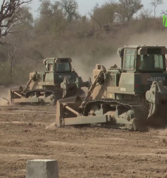 vlcsnap 2026 01 26 17h53m46s860 Première phase de l’autoroute Ouaga-Bobo : 232 km nettoyés sur les 322 prévus